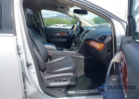 2011 Lincoln Mkx z USA, uszkodzony, nr VIN 2LMDJ6JK2BBJ12236